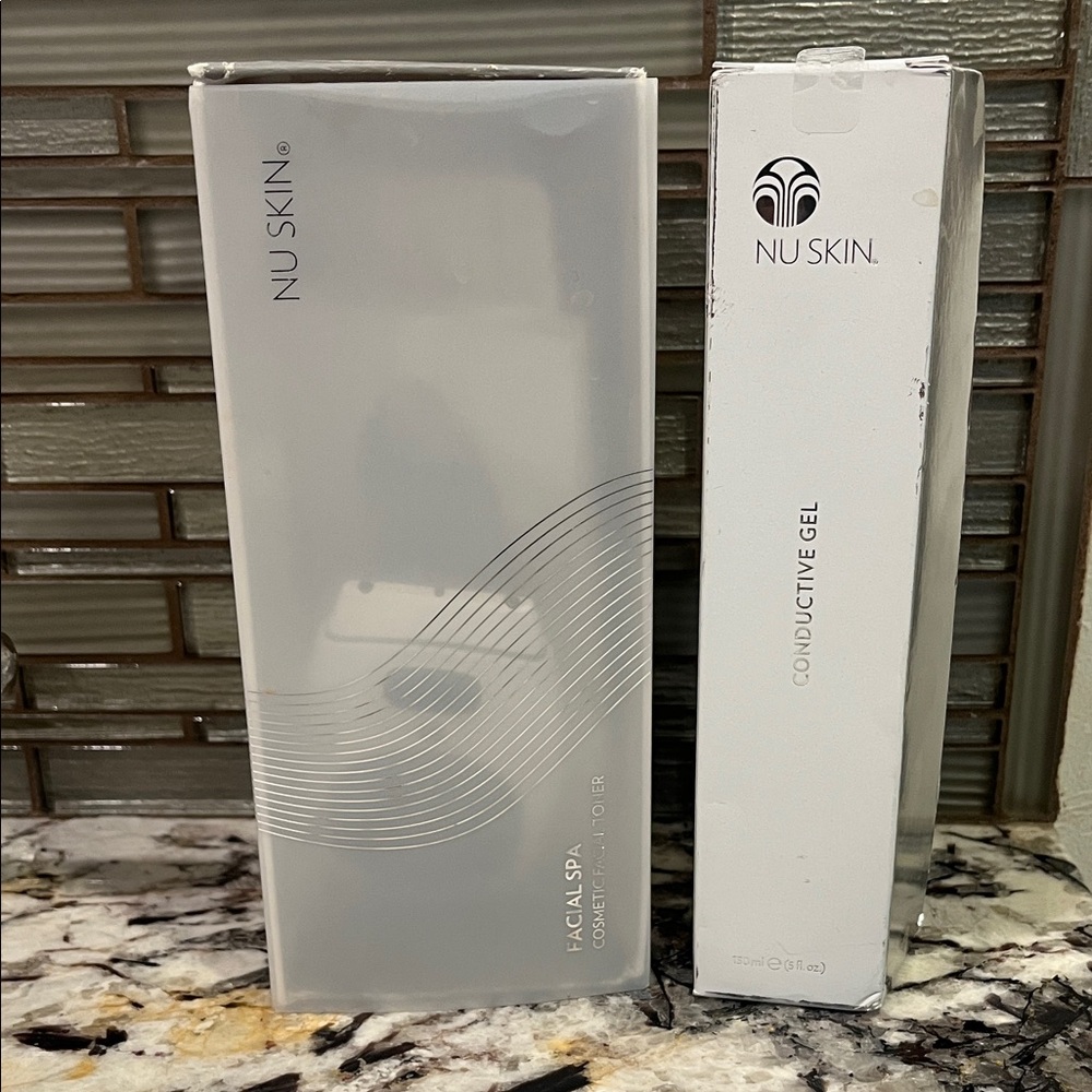 Nu Skin Facial Spa and Conductive Gel - Gray and White